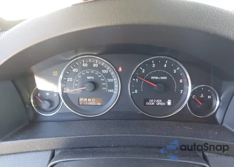 2010 Jeep Grand Cherokee Laredo from USA, damaged, VIN 1J4PR4GK8AC131707